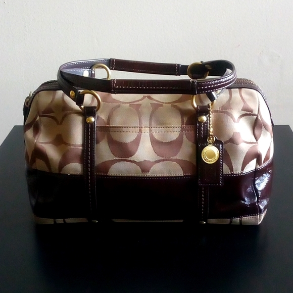 Coach - Picture 1 of 5